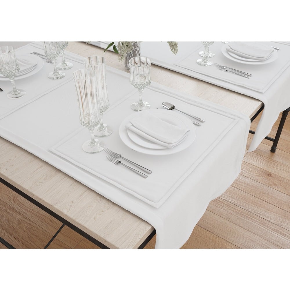 Table Napkins color: WHITE
